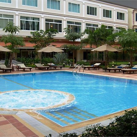 Angkor Riviera Hotel Siem Reap Buitenkant foto