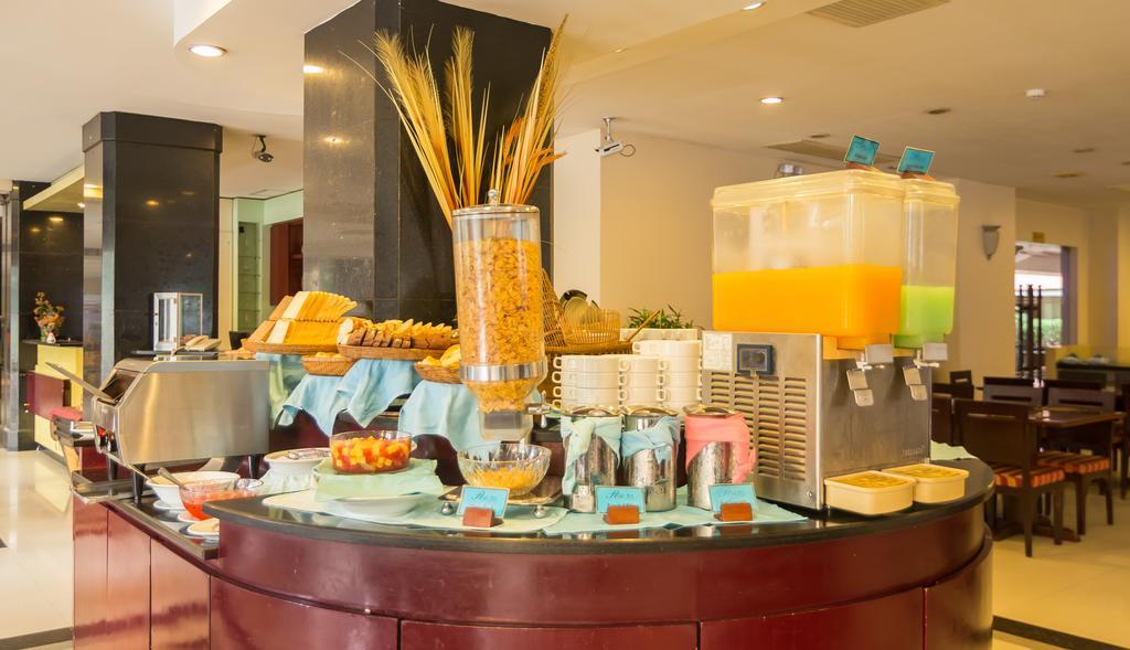Angkor Riviera Hotel Siem Reap Buitenkant foto
