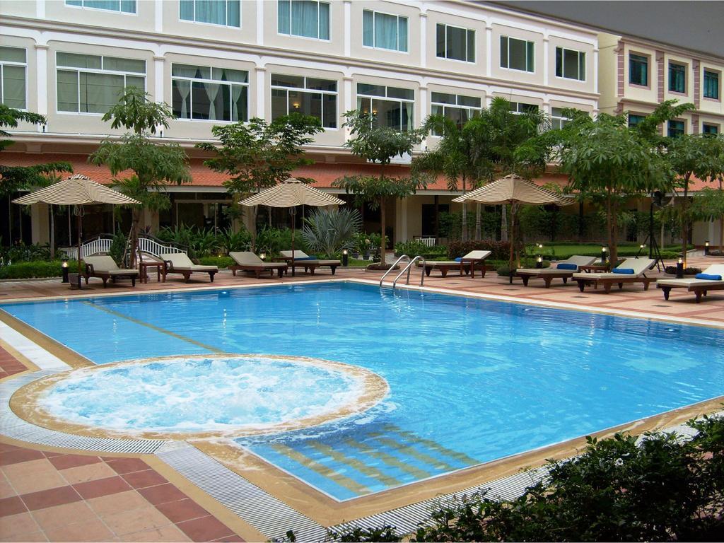 Angkor Riviera Hotel Siem Reap Buitenkant foto