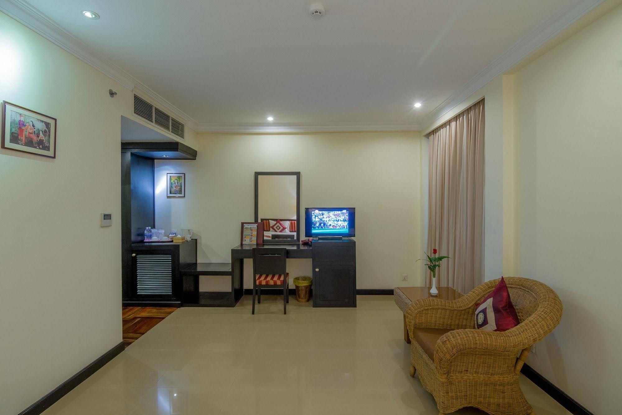 Angkor Riviera Hotel Siem Reap Buitenkant foto