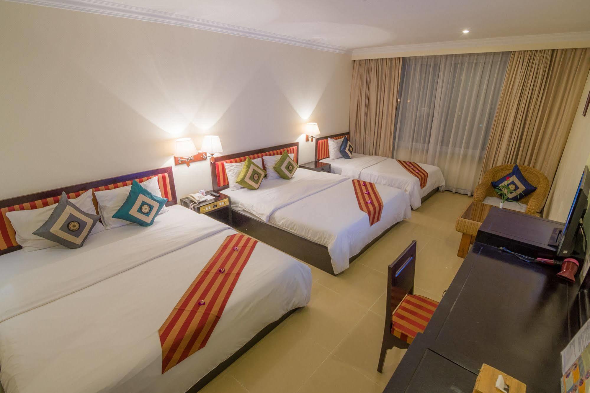 Angkor Riviera Hotel Siem Reap Buitenkant foto