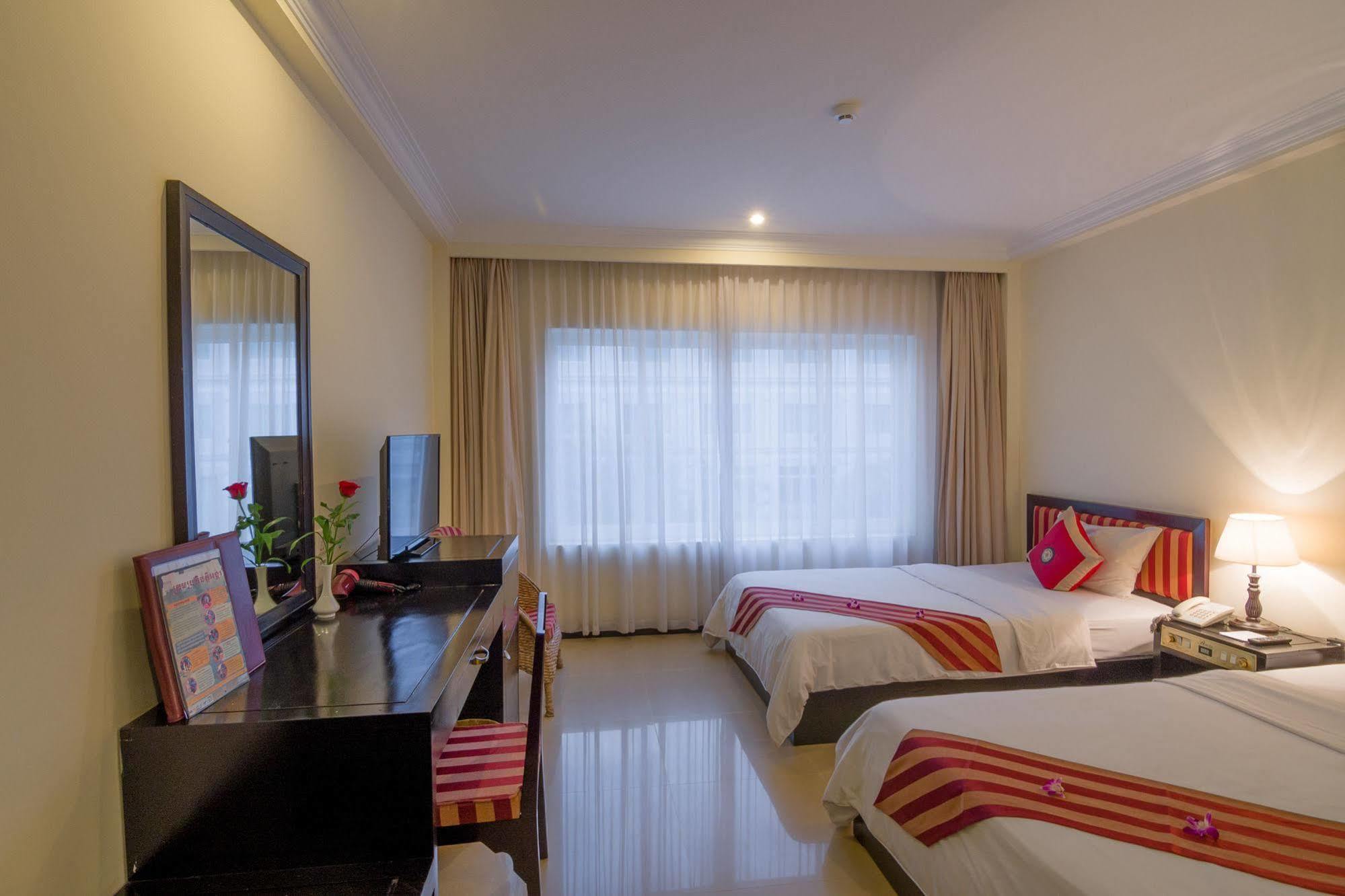 Angkor Riviera Hotel Siem Reap Buitenkant foto